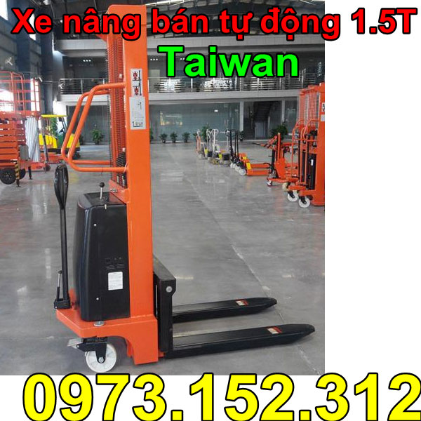 Xe nâng bán tự động 1.5 tấn giá rẻ tại Bắc Ninh