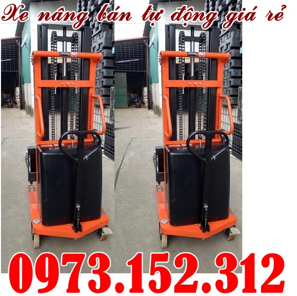 Xe nâng bán tự động giá rẻ tại Bắc Ninh